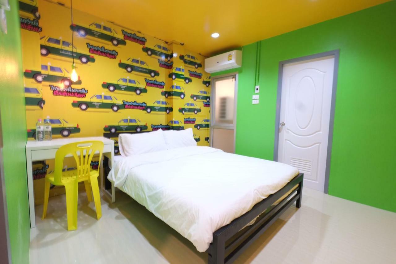 Everyday Bangkok Hostel @Khaosan Ngoại thất bức ảnh